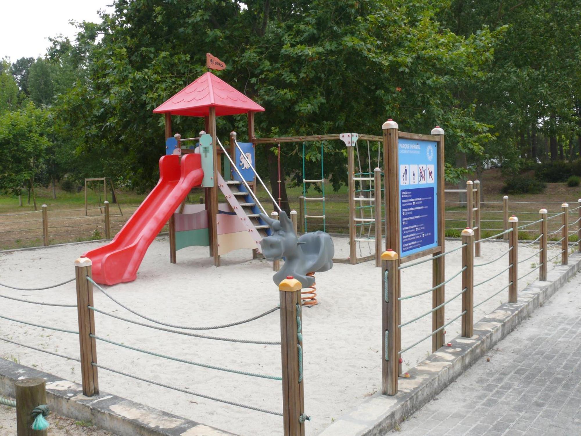 Parque De Campismo Orbitur Foz De Arelho. Hotel Foz do Arelho Eksteriør billede